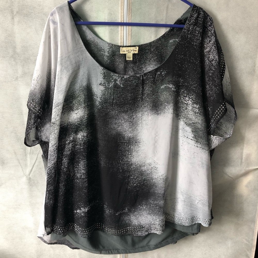 Gray Top - image 1
